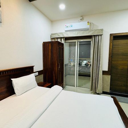 Hotel Tirth By Sonu'S Ujjain Exterior foto