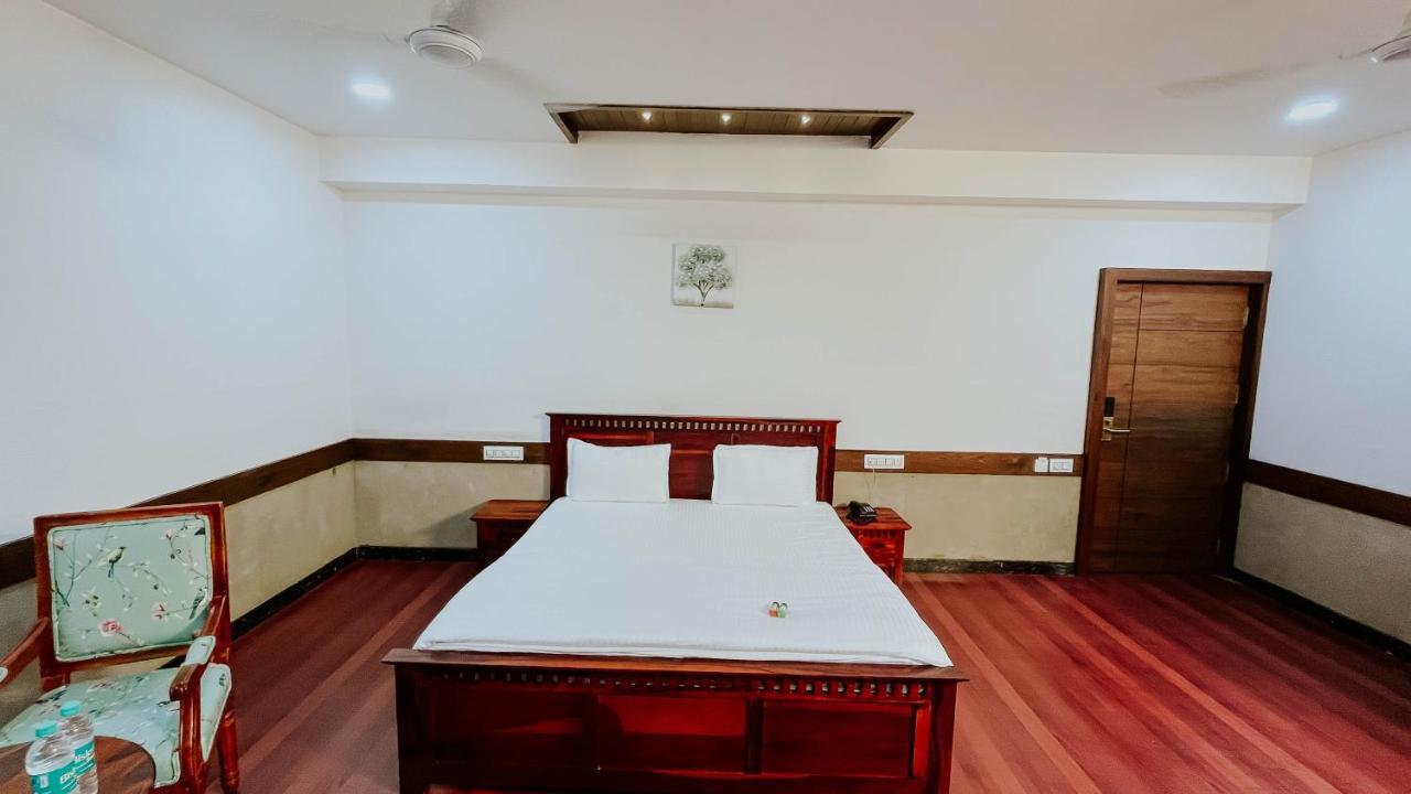 Hotel Tirth By Sonu'S Ujjain Exterior foto