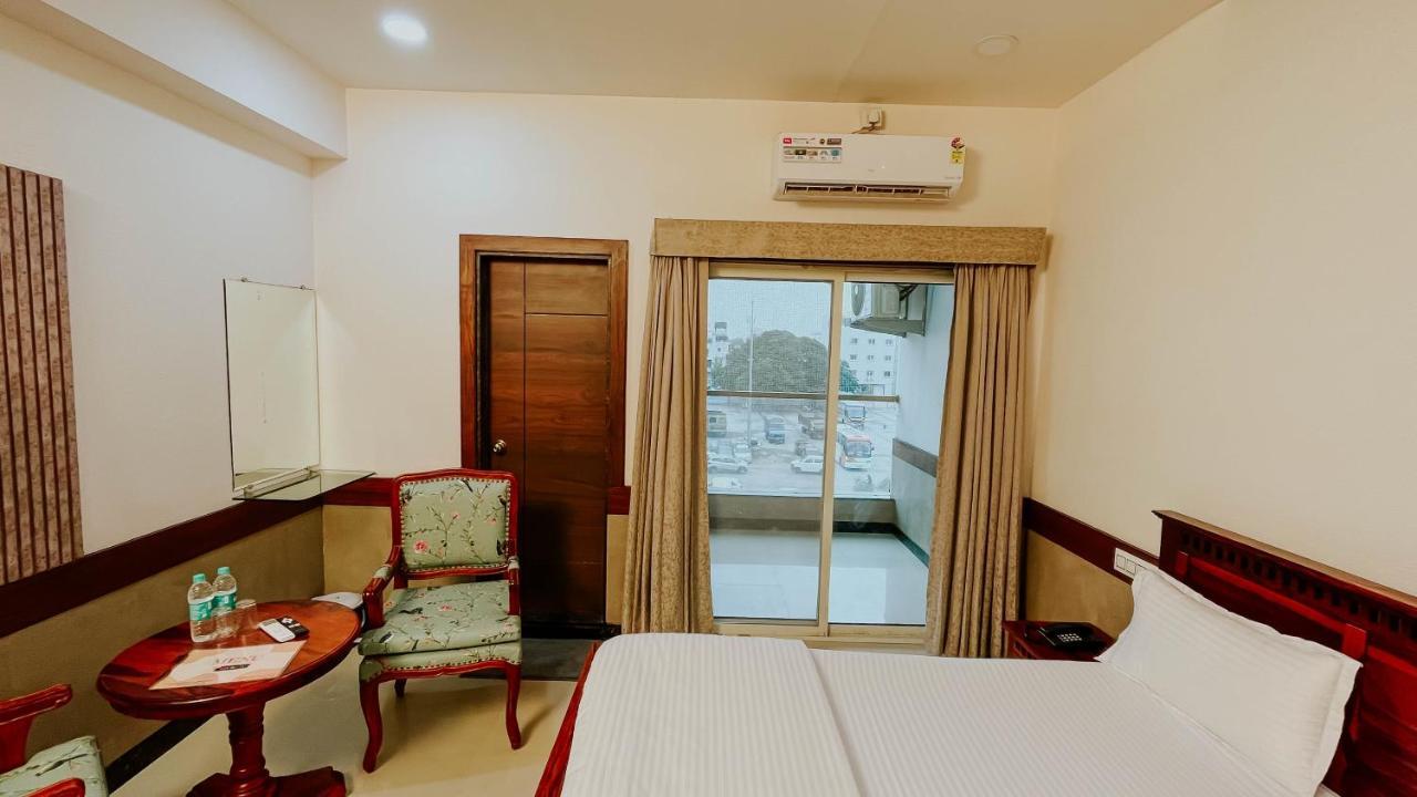 Hotel Tirth By Sonu'S Ujjain Exterior foto